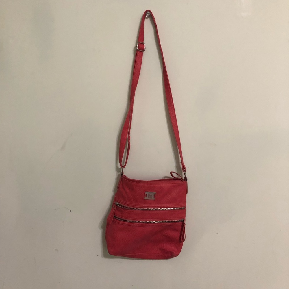 Hot pink shoulder bag